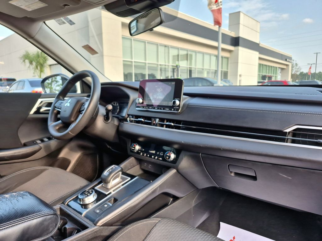 2022 Mitsubishi Outlander ES  at North Houston Mitsubishi