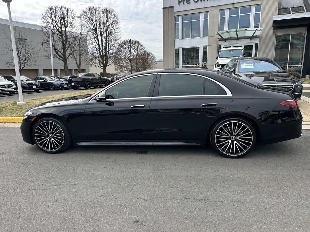 Thumbnail: 2022 Mercedes-Benz S-Class - 14