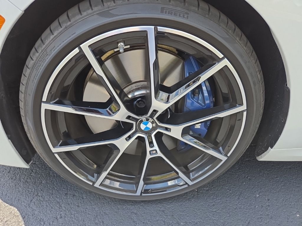 Used 2021 White BMW M850i xDrive image 23