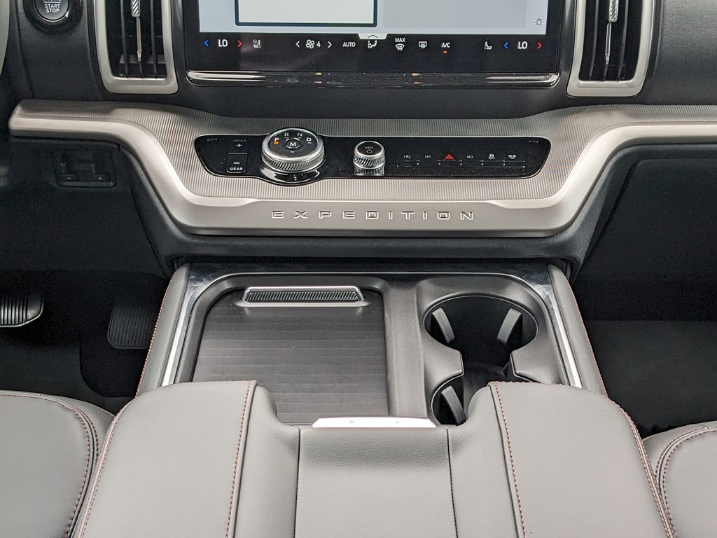 2025 Ford Expedition Active MAX