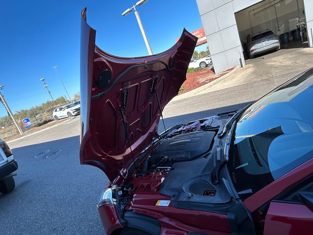 Used 2014  Jaguar S image 51