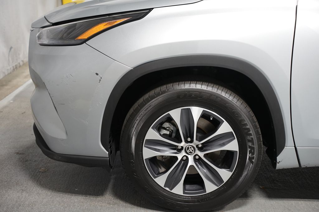 Thumbnail: 2024 Toyota Highlander - 5
