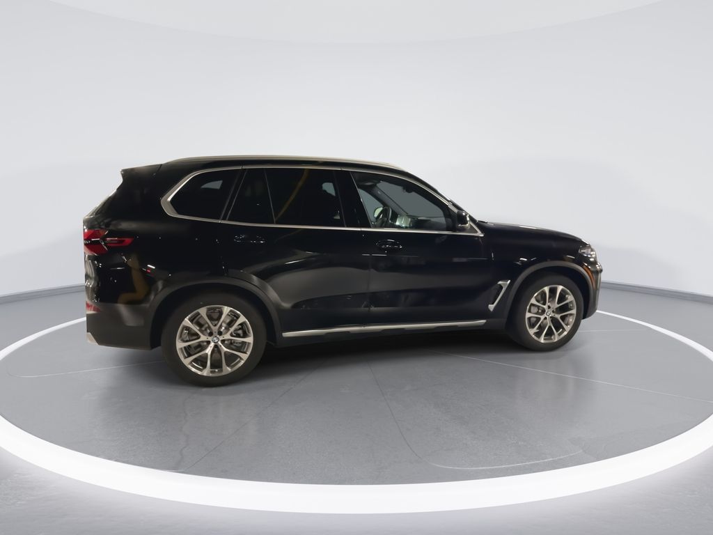 Thumbnail: 2026 BMW X5 - 8
