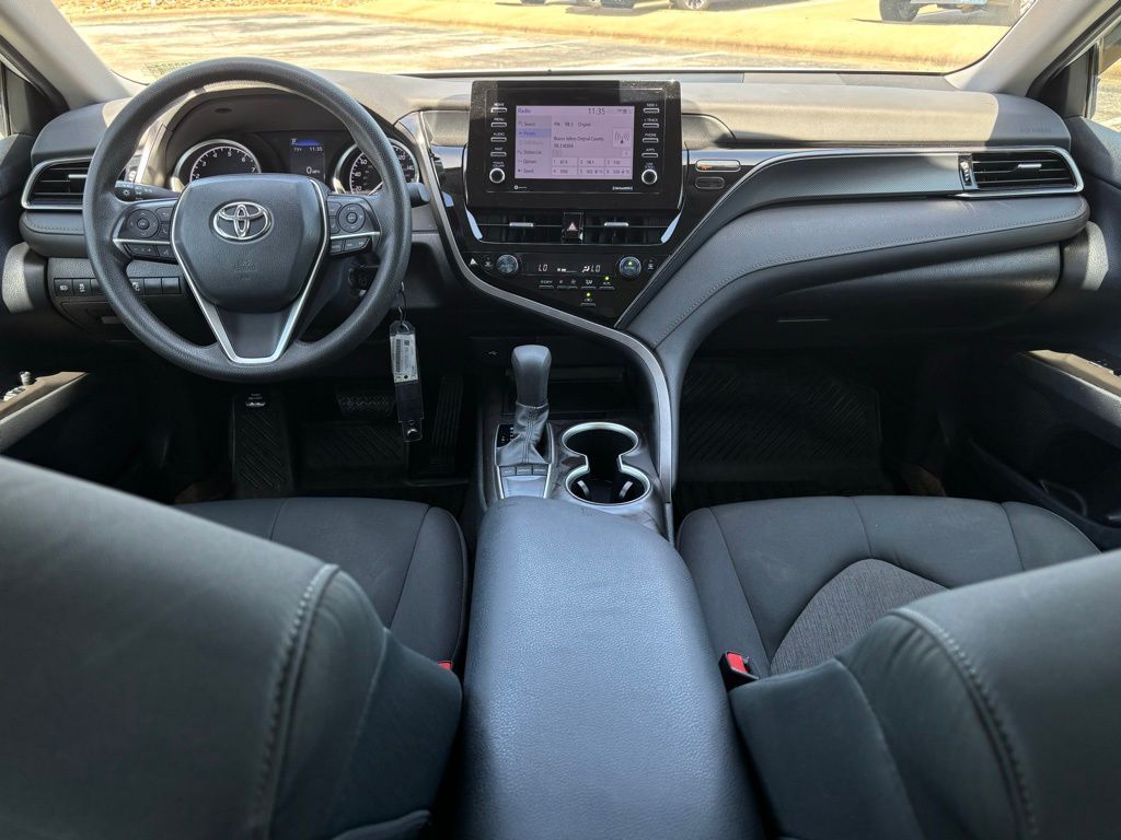 2023 Toyota Camry LE photo
