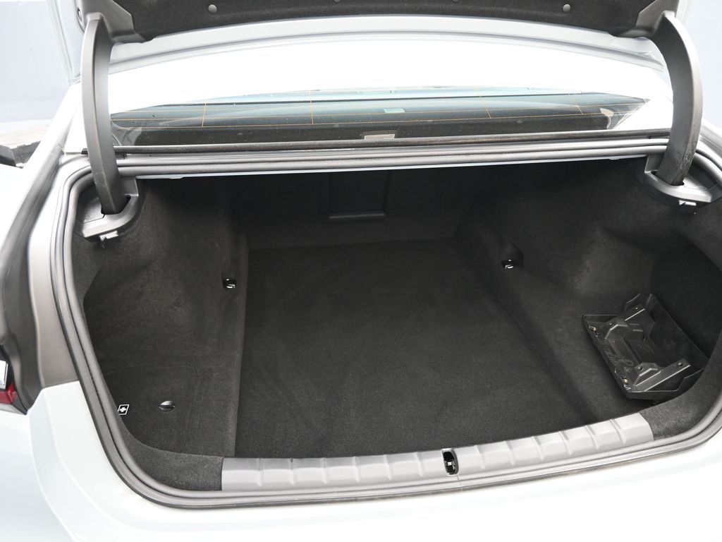 2024 BMW 760i xDrive