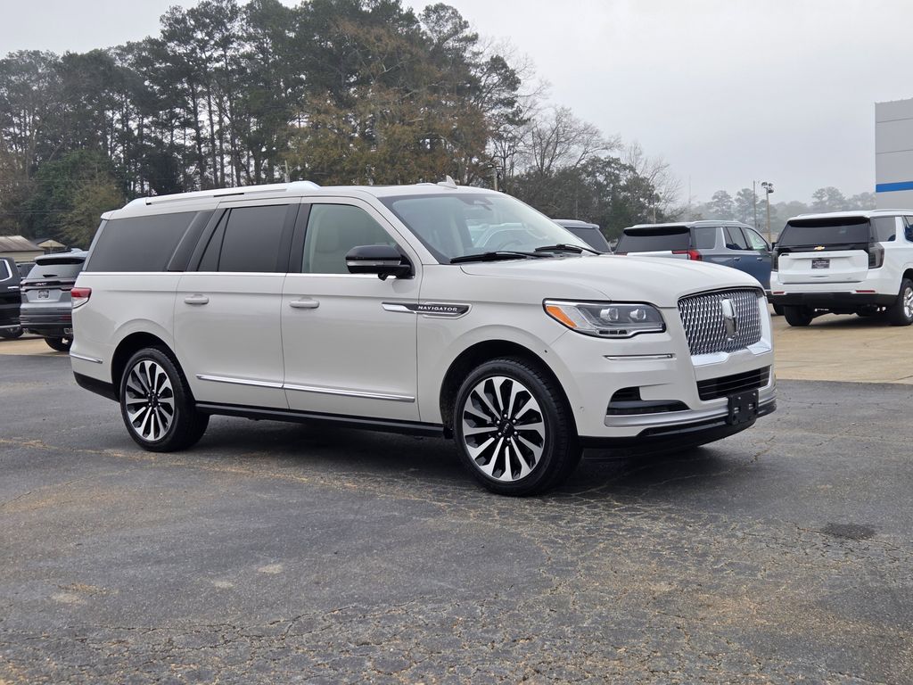 2022 Lincoln Navigator L Reserve RWD