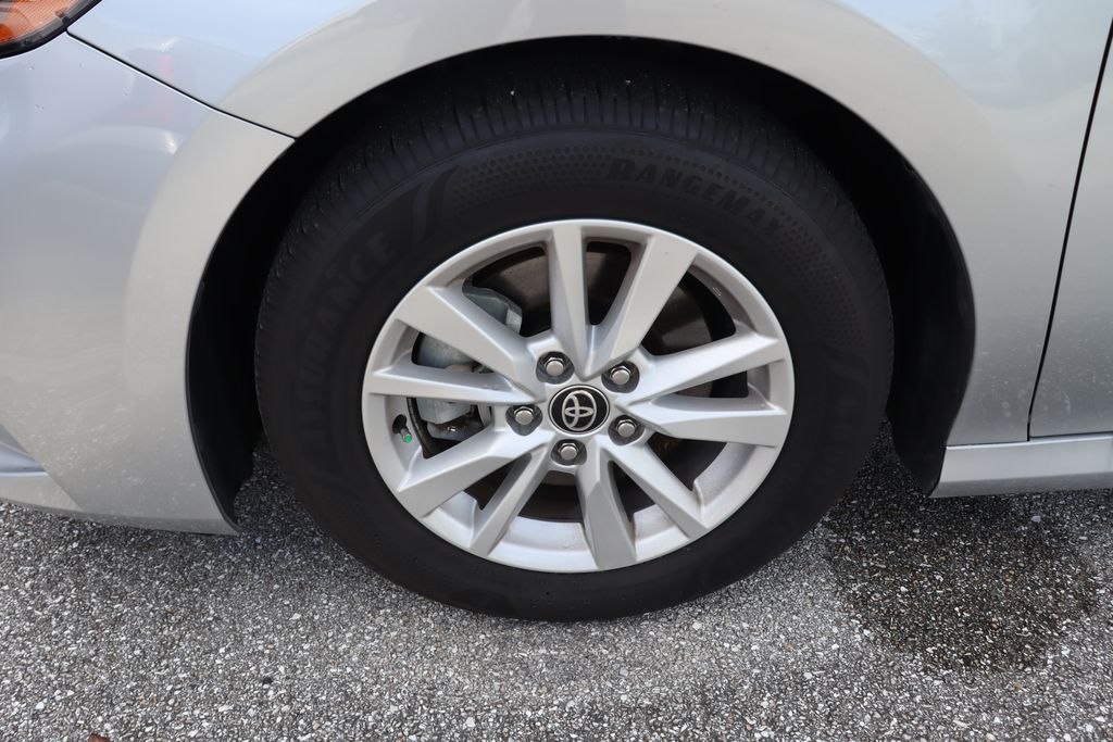 Thumbnail: 2025 Toyota Camry - 4