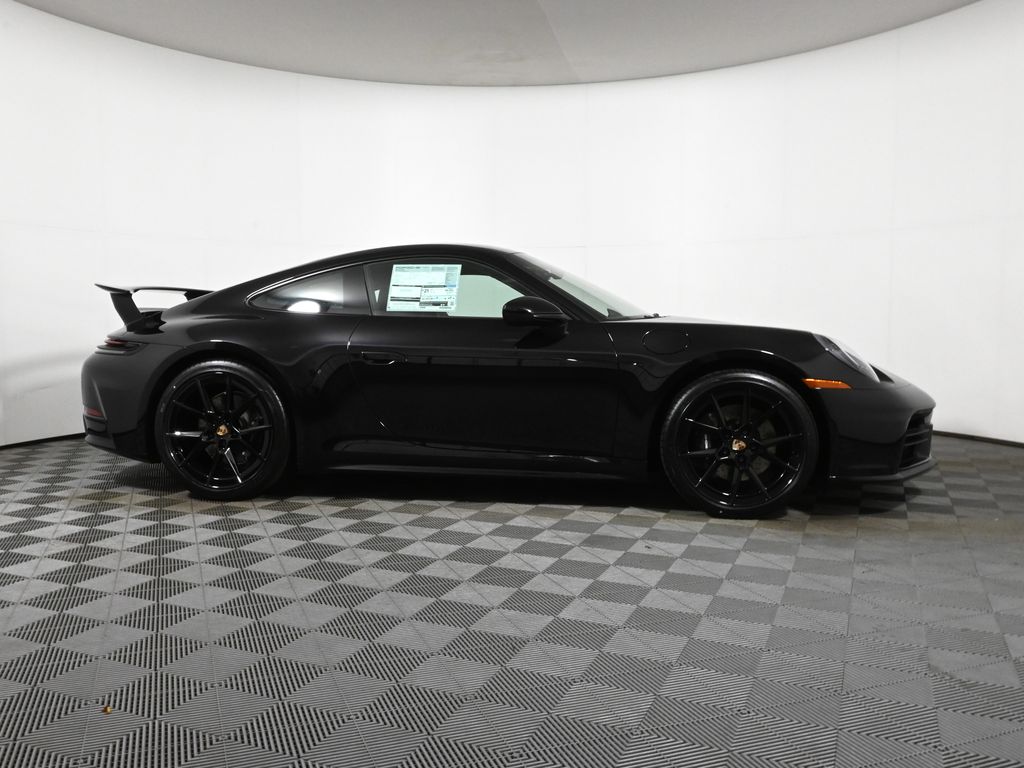 Thumbnail: 2026 Porsche 911 - 8