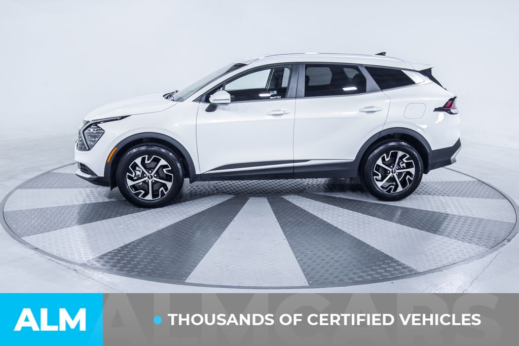 Used 2024 White Kia EX image 4