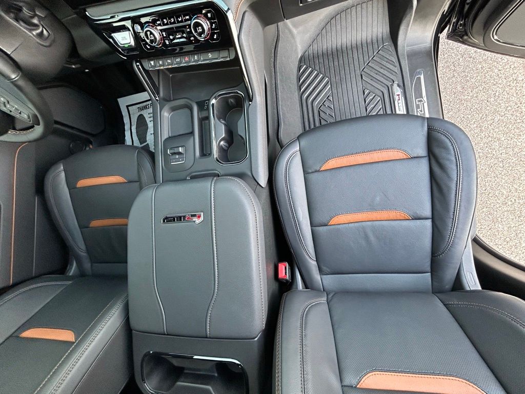 Used 2025 Black GMC AT4 image 77