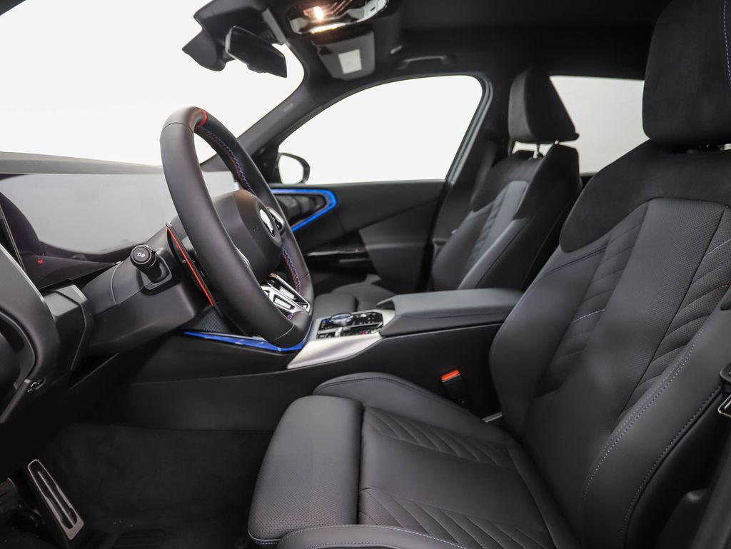 Thumbnail: 2025 BMW X3 - 12