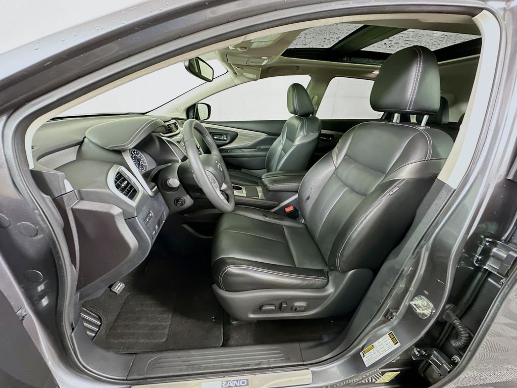 Thumbnail: 2017 Nissan Murano - 21