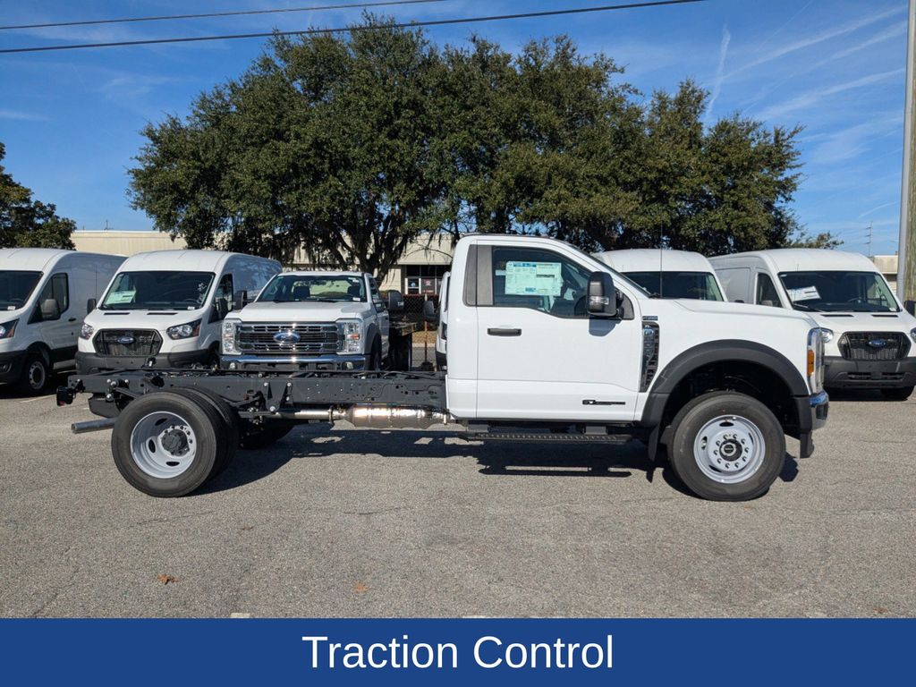 2025 Ford F-600 Chassis XL