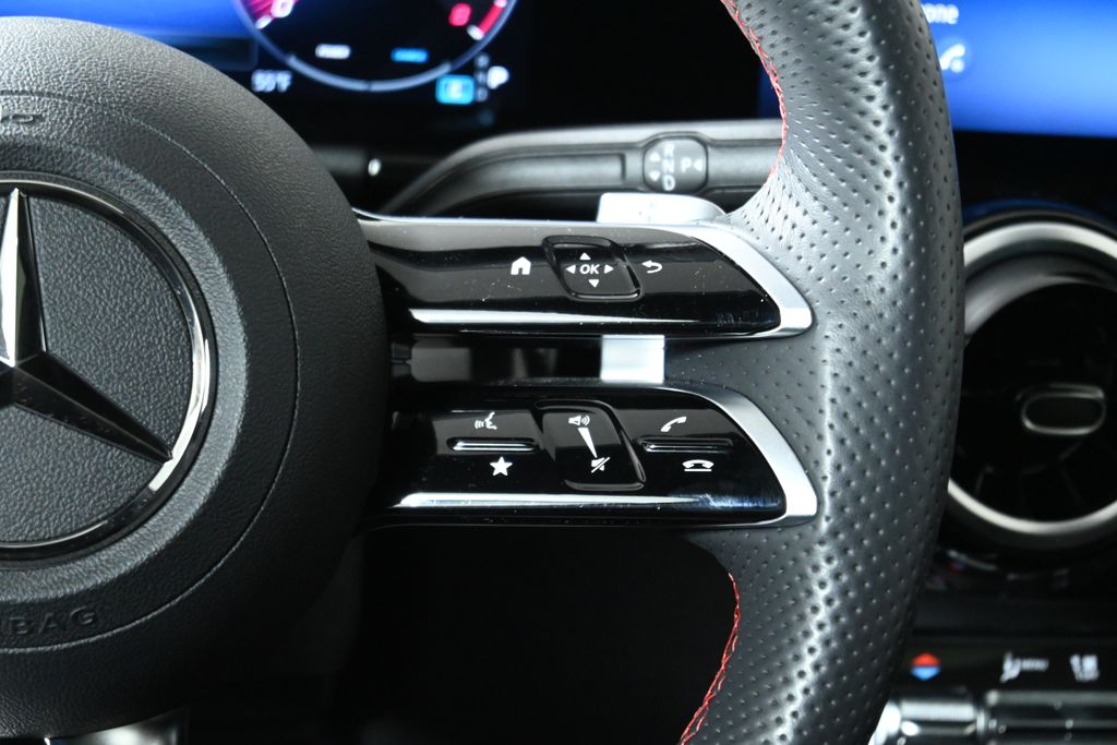 Thumbnail: 2026 Mercedes-Benz GLA - 17