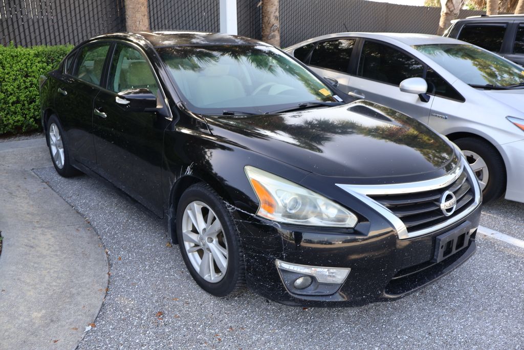 Thumbnail: 2015 Nissan Altima - 6