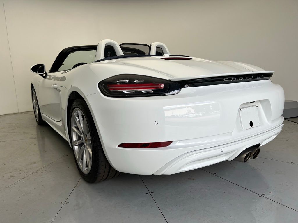 Thumbnail: 2024 Porsche 718 Boxster - 3