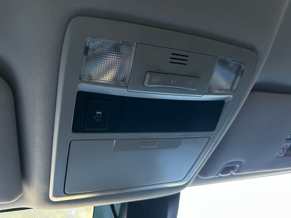 2019 Toyota Tacoma SR5 27