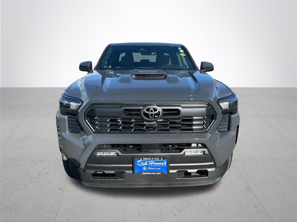 2025 Toyota Tacoma TRD Sport photo 3
