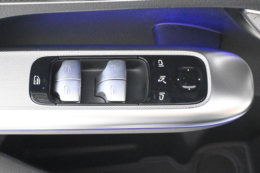 Thumbnail: 2026 Mercedes-Benz GLC - 25