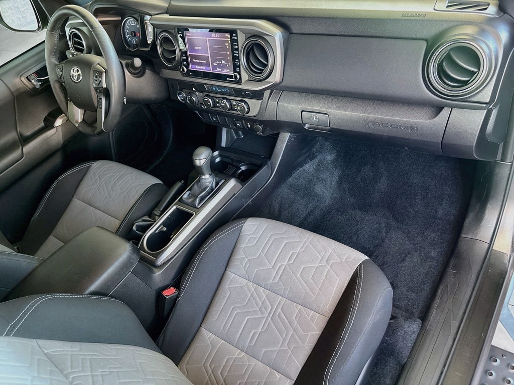 Thumbnail: 2021 Toyota Tacoma - 17