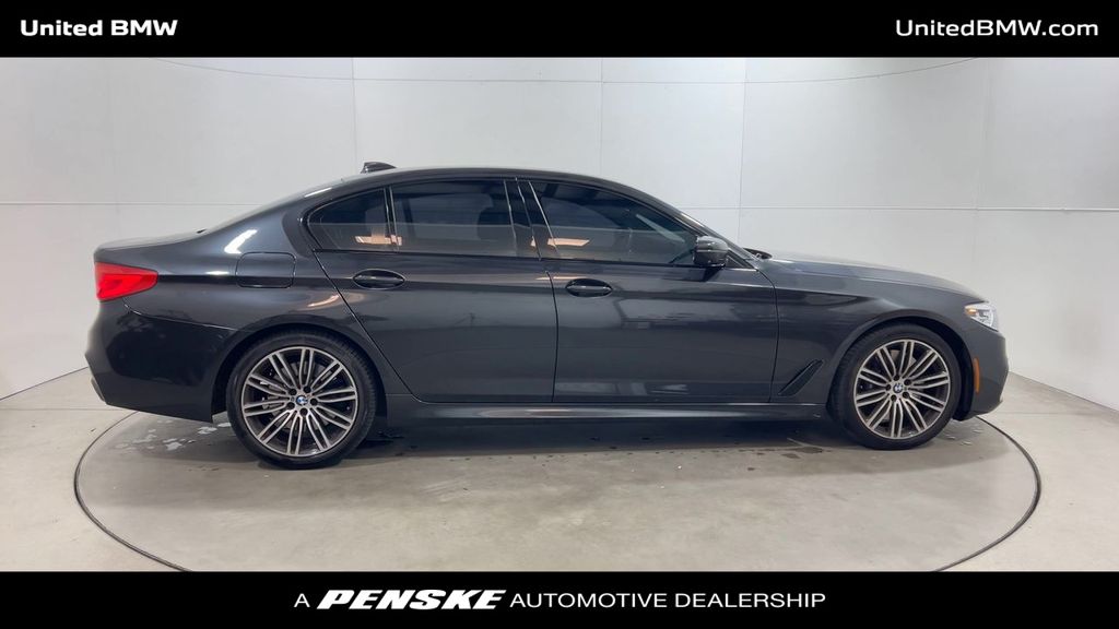 2019 BMW 5 Series 540i 9