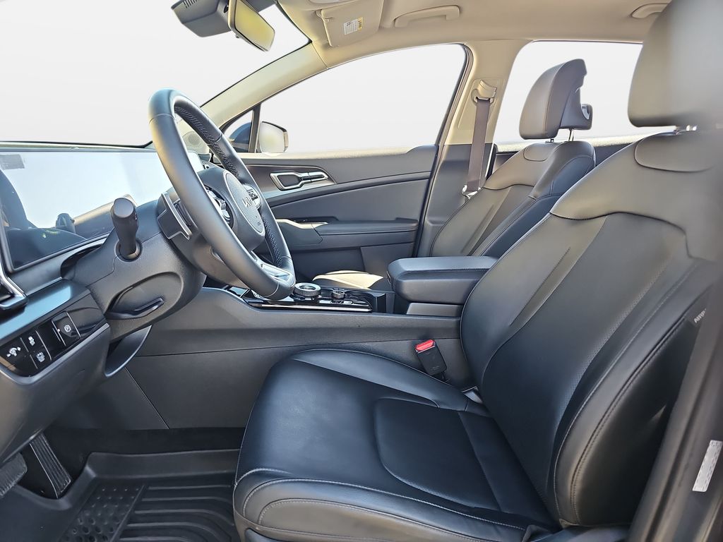 Used 2025 Kia Sportage Hybrid SUV
