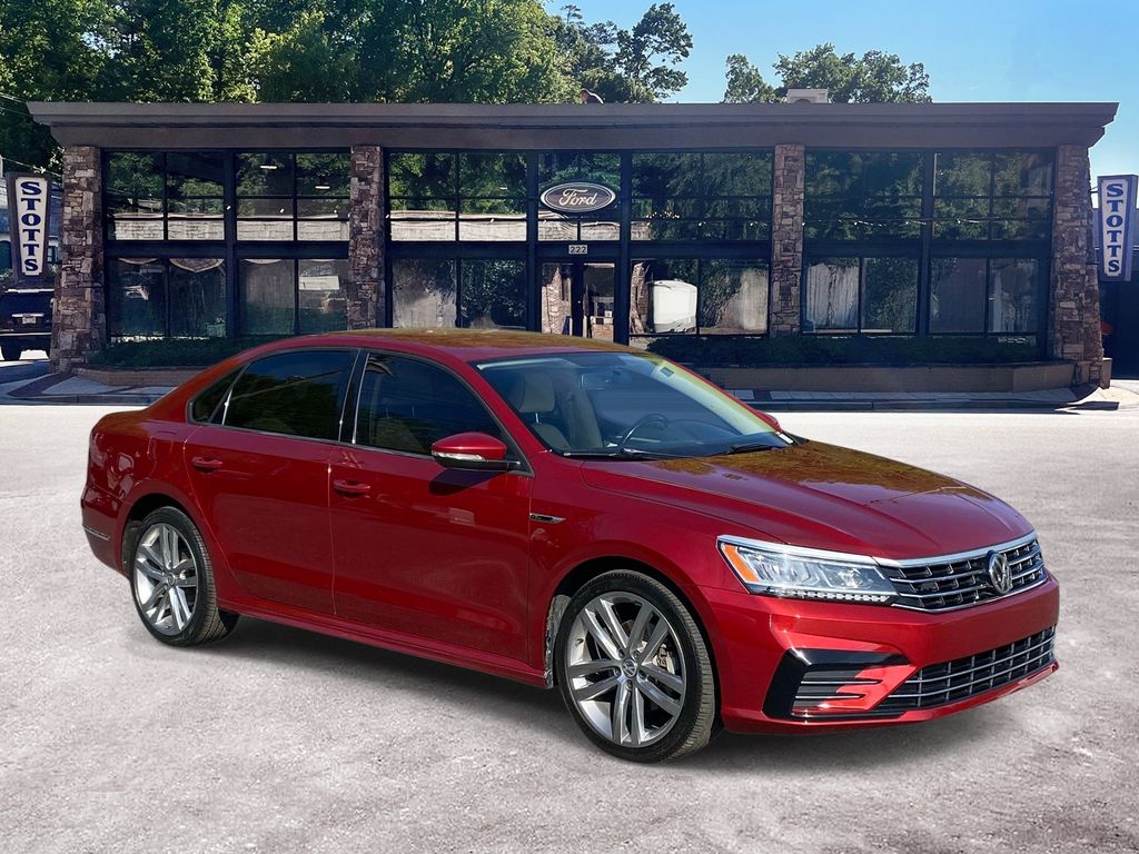 Fortana Red 2018 Volkswagen Passat 2.0T R-Line FWD Sedan Front-Wheel Drive 6-Speed Automatic