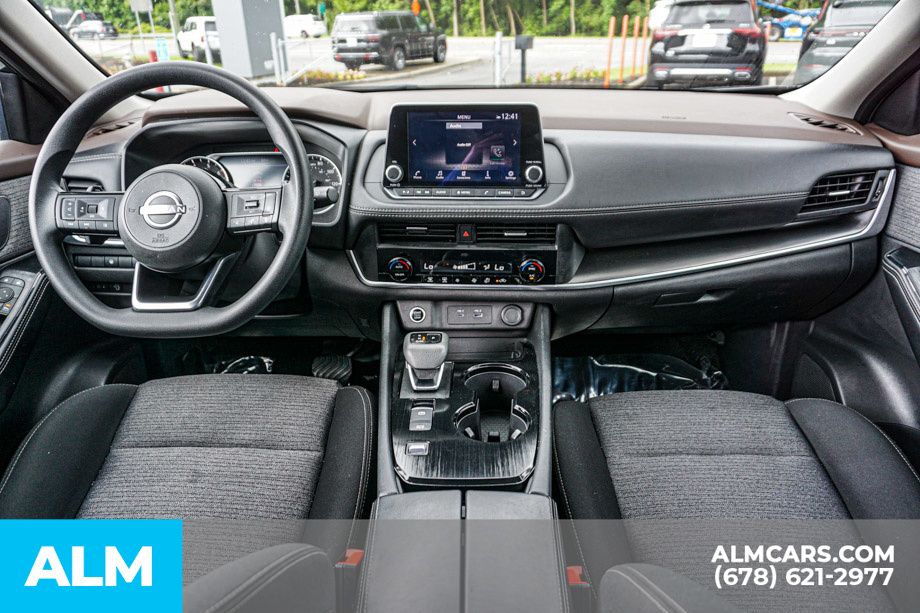 2023 Nissan Rogue SV photo 23