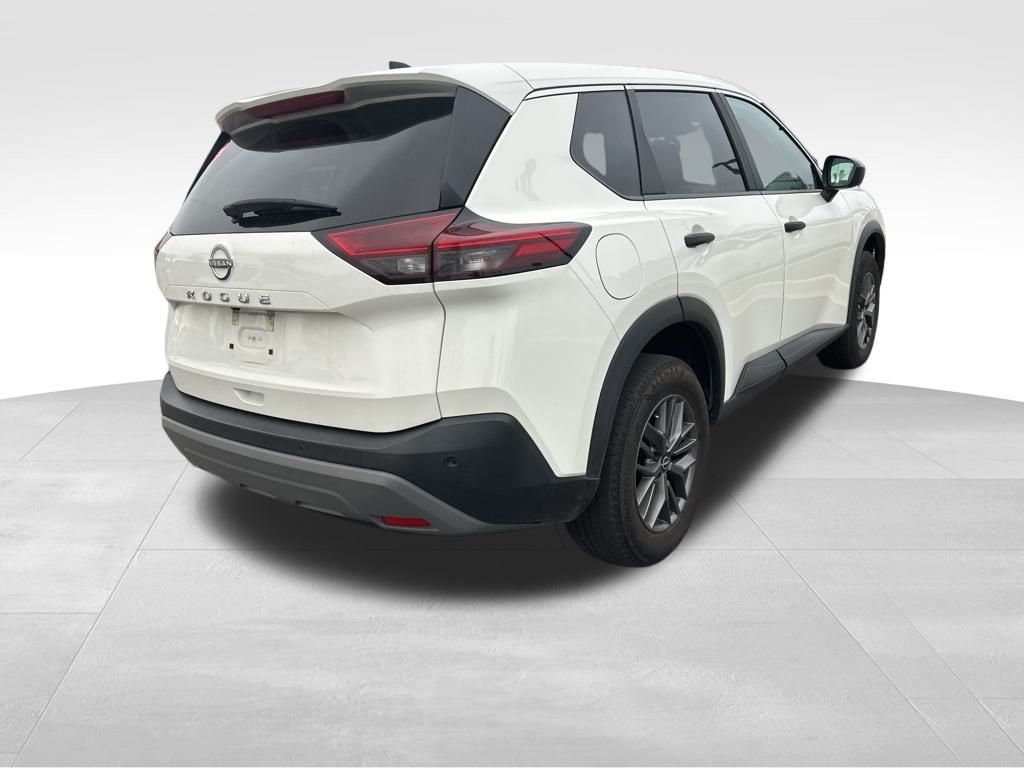 2023 Nissan Rogue S 8