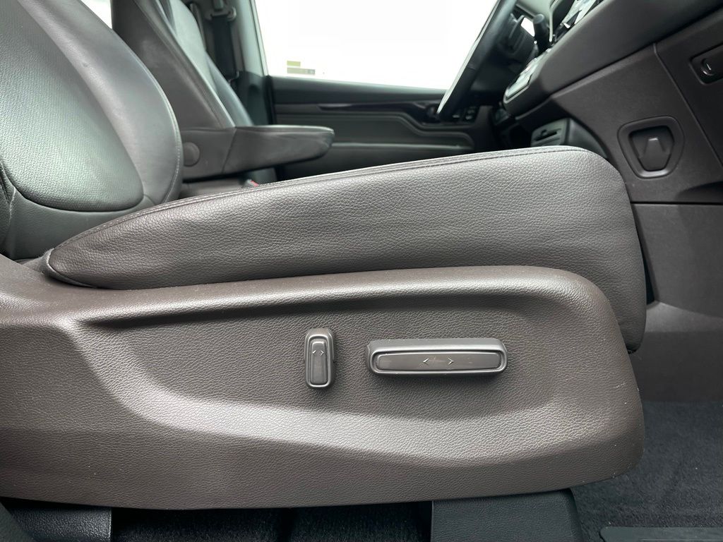 Thumbnail: 2019 Honda Odyssey - 30