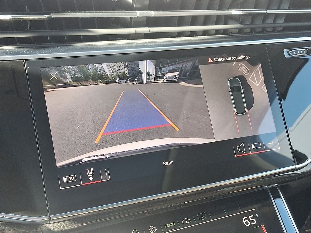 Thumbnail: 2023 Audi Q7 - 18