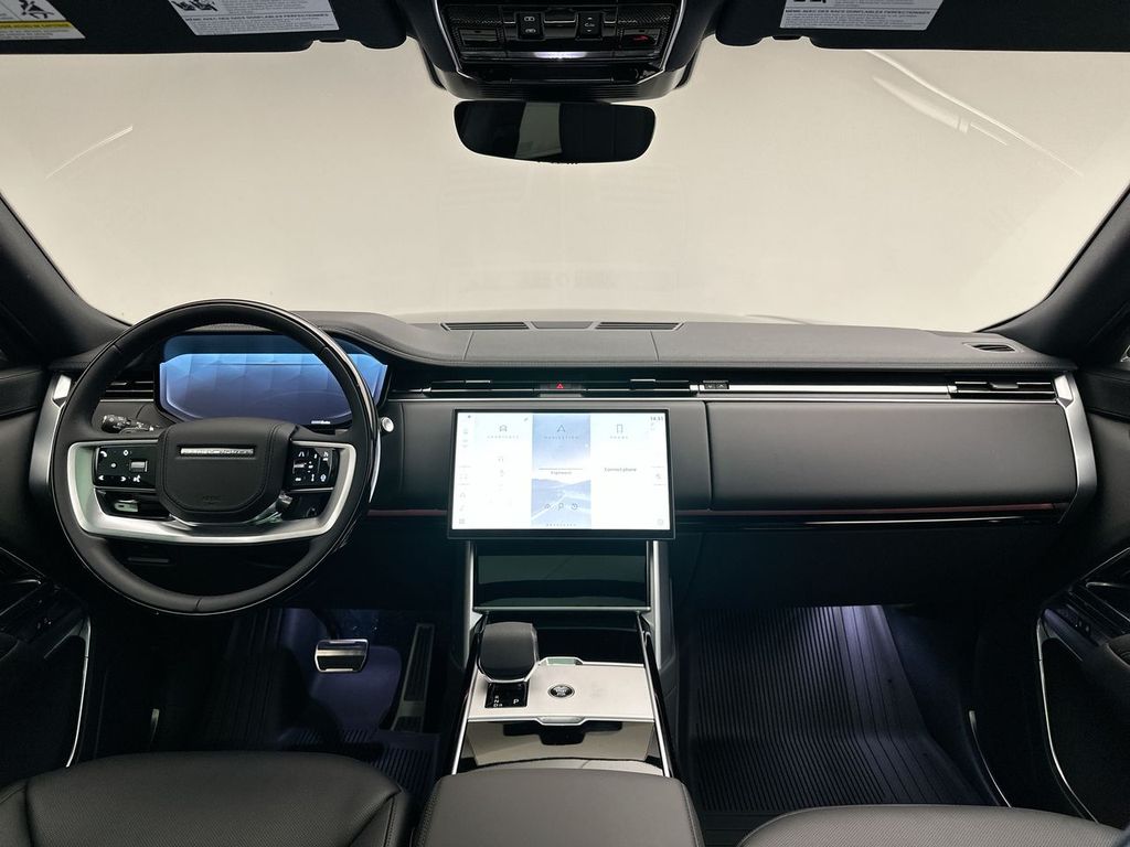 Thumbnail: 2025 Land Rover Range Rover - 7