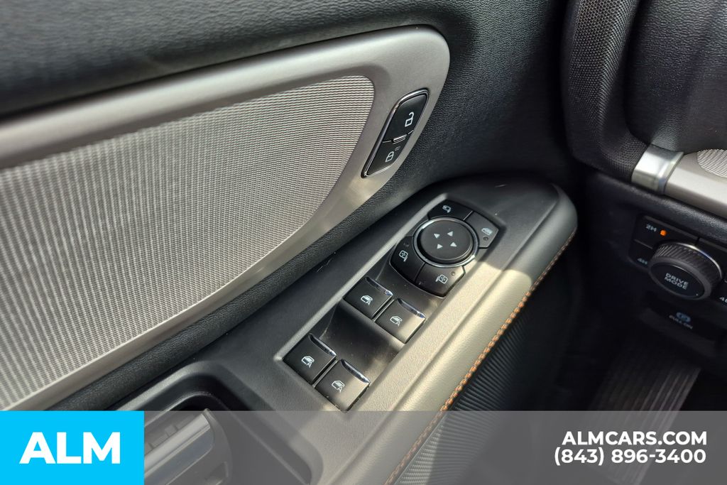Used 2025 Silver Metallic Ford Active image 38