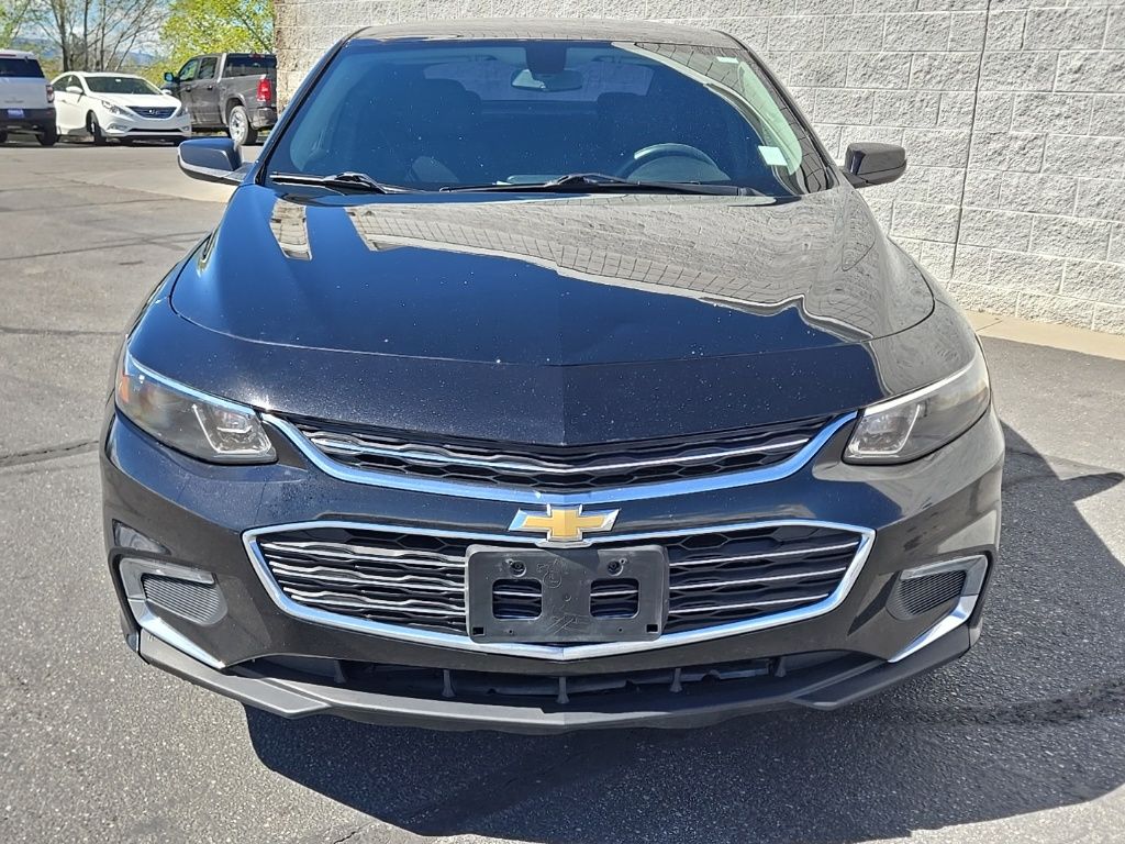 Used 2016 Black Chevrolet LT image 9