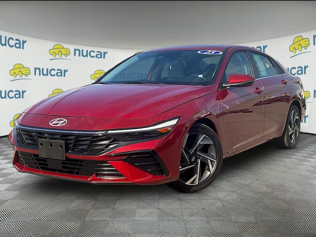 2025 Hyundai Elantra — photo 3