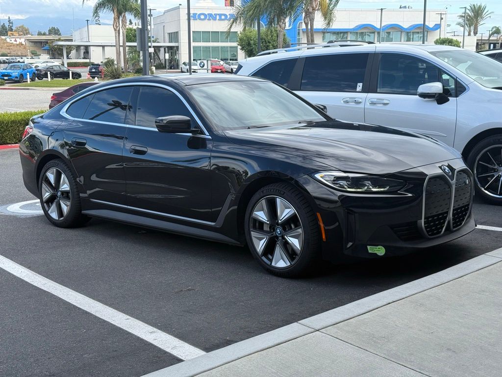 Thumbnail: 2023 BMW i4 - 3