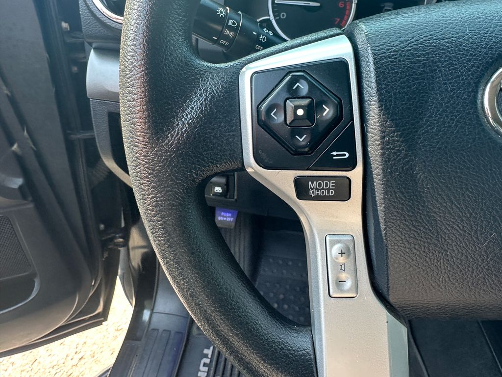 2017 Toyota Tundra SR5
