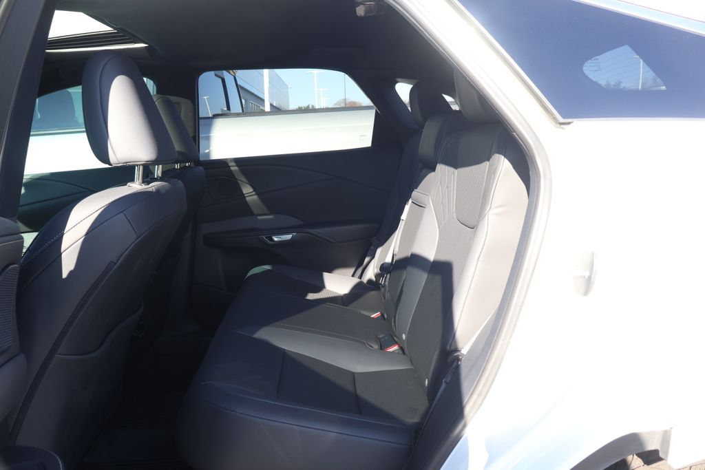 Thumbnail: 2025 Lexus RX - 32