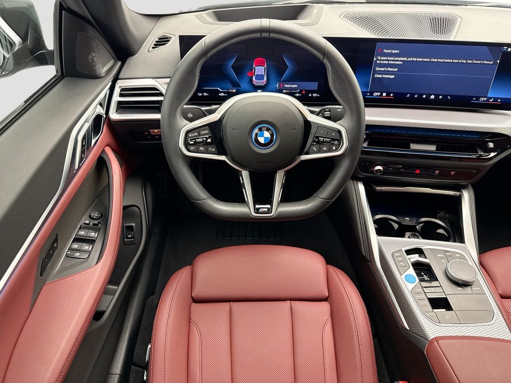 Thumbnail: 2025 BMW i4 - 10