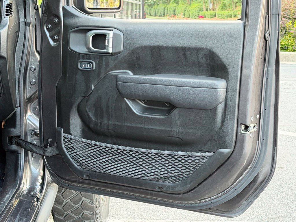 2023 Jeep Wrangler #38