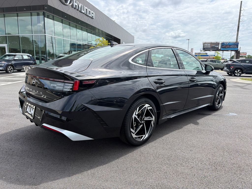 New 2026 Blue Hyundai SEL Sport image 6
