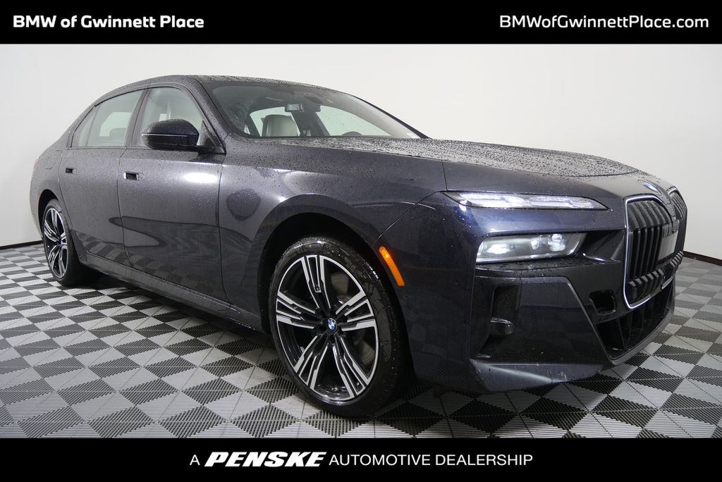 2025 BMW 7 Series 760i xDrive Hero Image