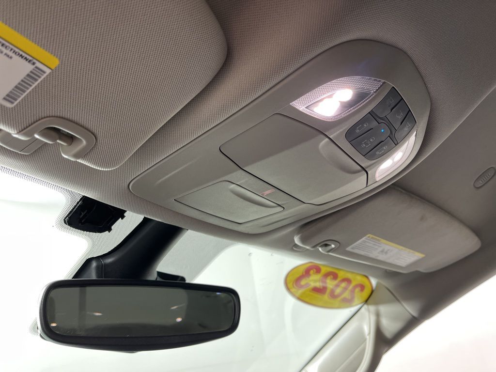 2023 Chrysler Pacifica Touring L 30