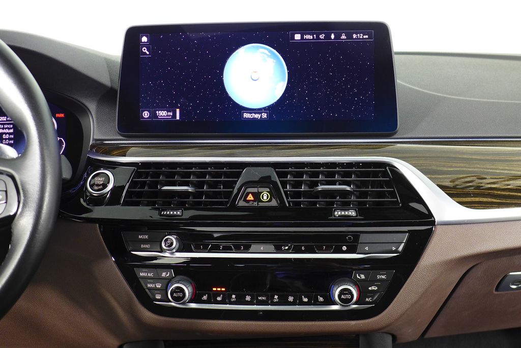 Thumbnail: 2023 BMW 5 Series - 25