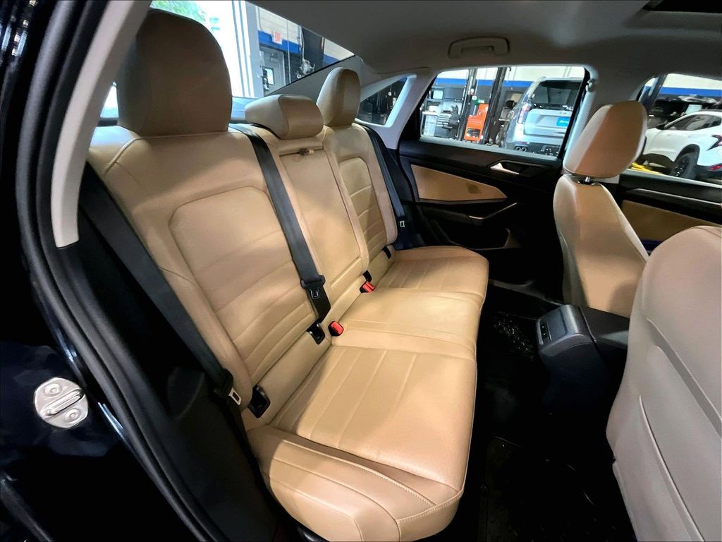 2021 Volkswagen Jetta — photo 16