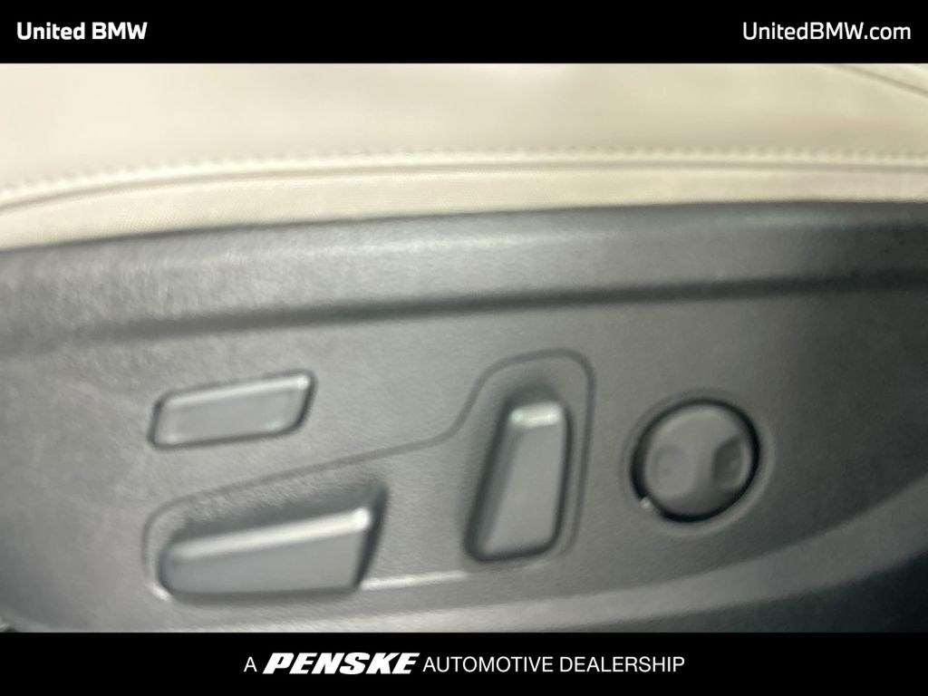 Thumbnail: 2021 Kia Telluride - 24