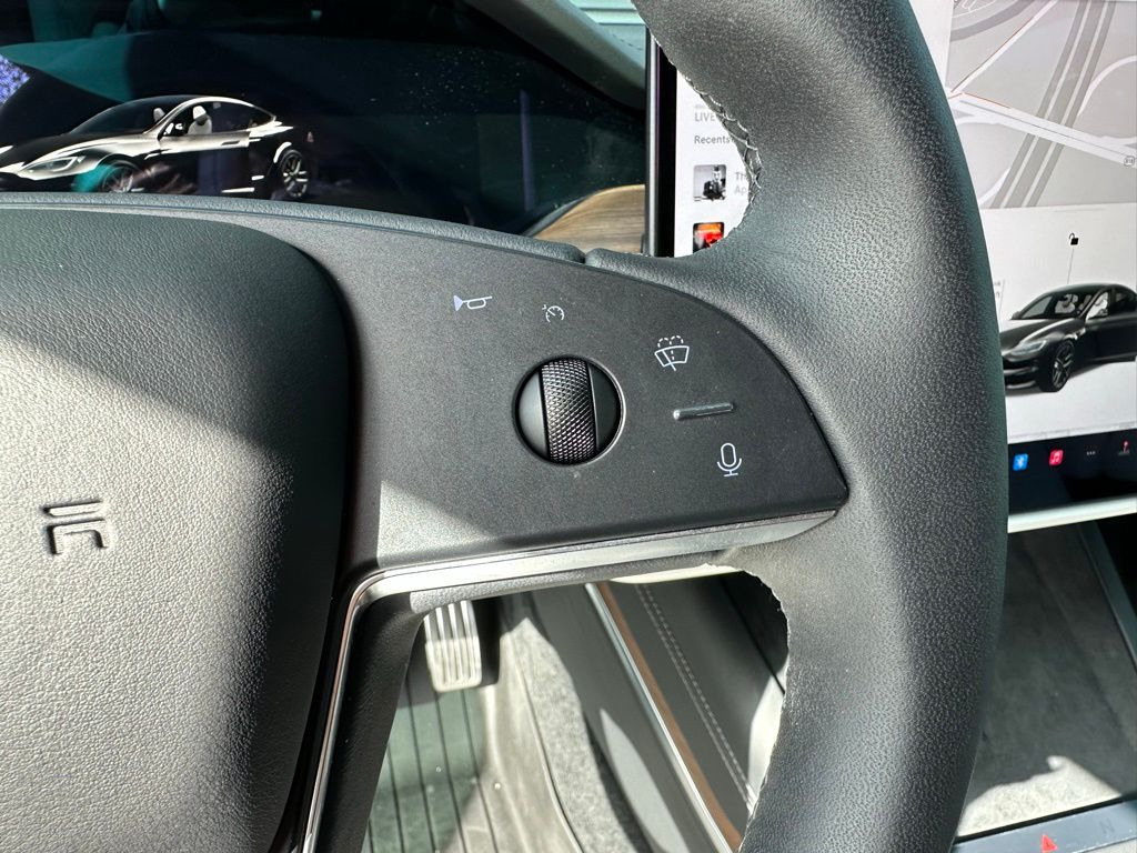 Thumbnail: 2022 Tesla Model S - 15