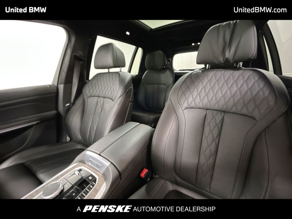 Thumbnail: 2024 BMW X7 - 13