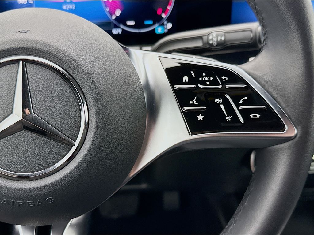 Thumbnail: 2025 Mercedes-Benz GLA - 12