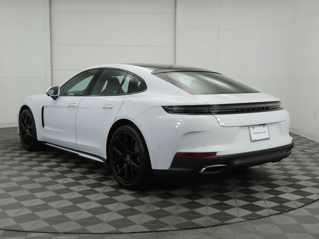 Thumbnail: 2025 Porsche Panamera - 3